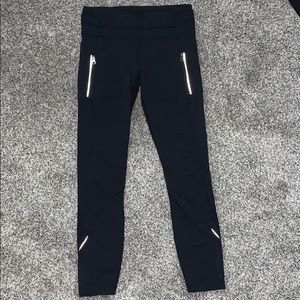 BLACK LULULEMON LEGGINGS SZ 4